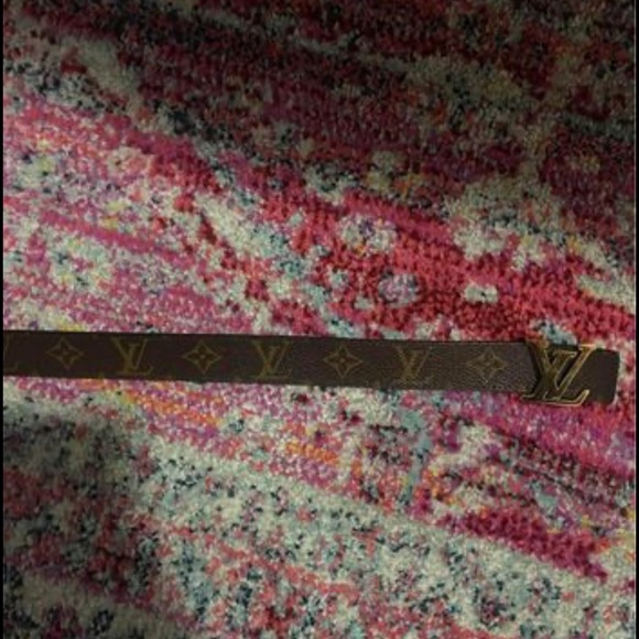 Louis Vuitton Initiales Reversible Belt.
Size 90/36" and 30mm width. - Picture 7 of 10